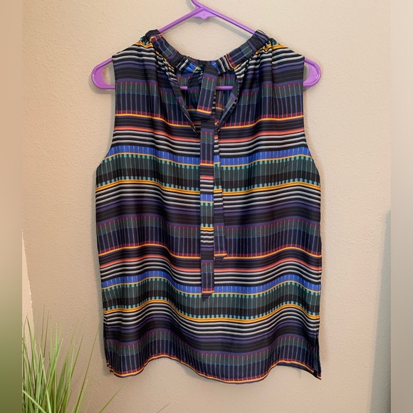 LOFT sleeveless blouse. Size S. - Picture 2 of 9